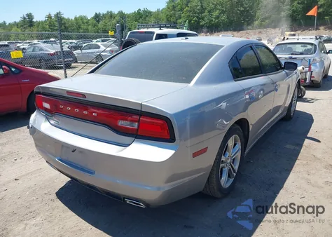 2013 Dodge Charger Sxt z USA, uszkodzony, nr VIN 2C3CDXJG9DH678838